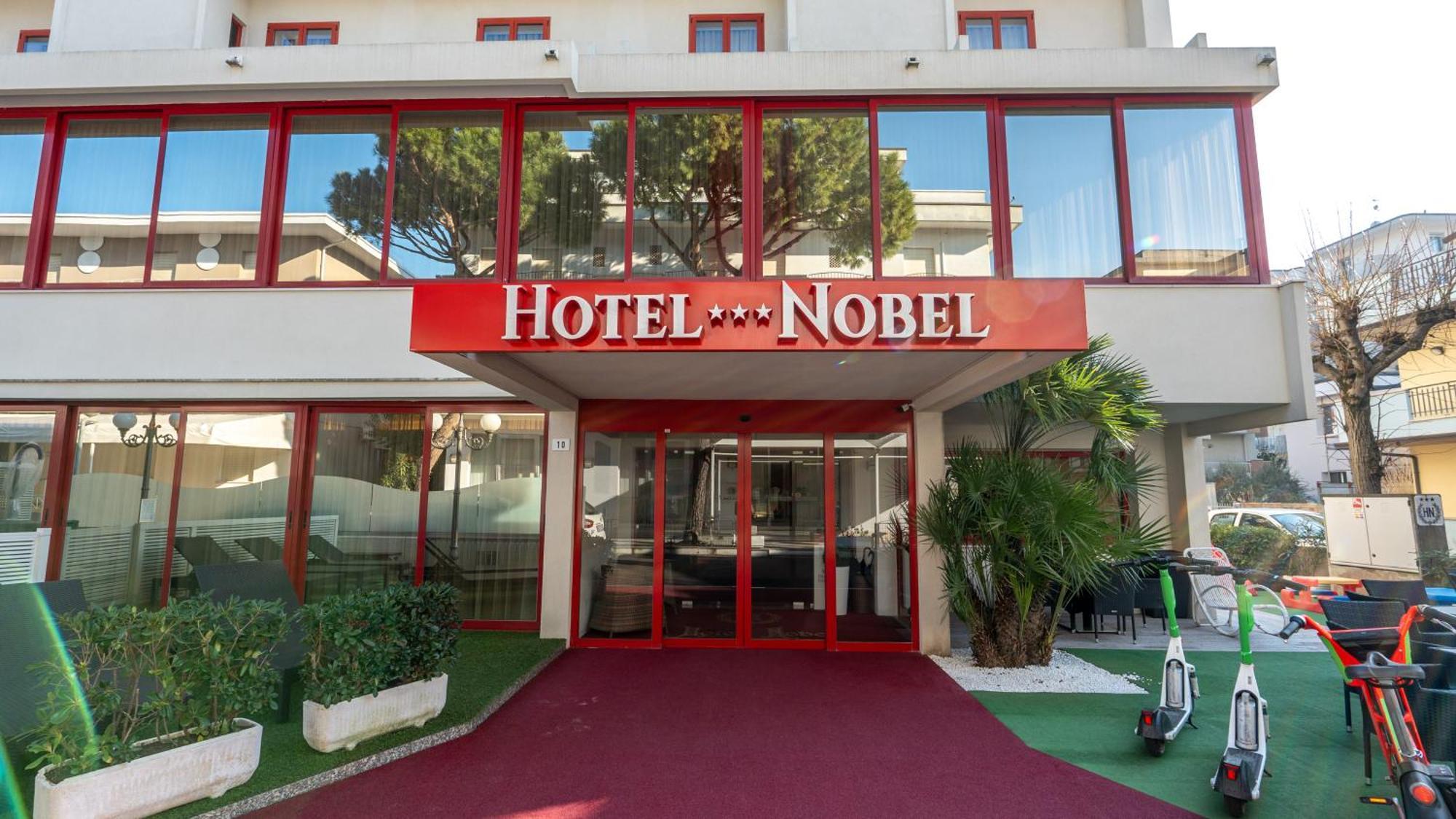Hotel Nobel Rimini Esterno foto