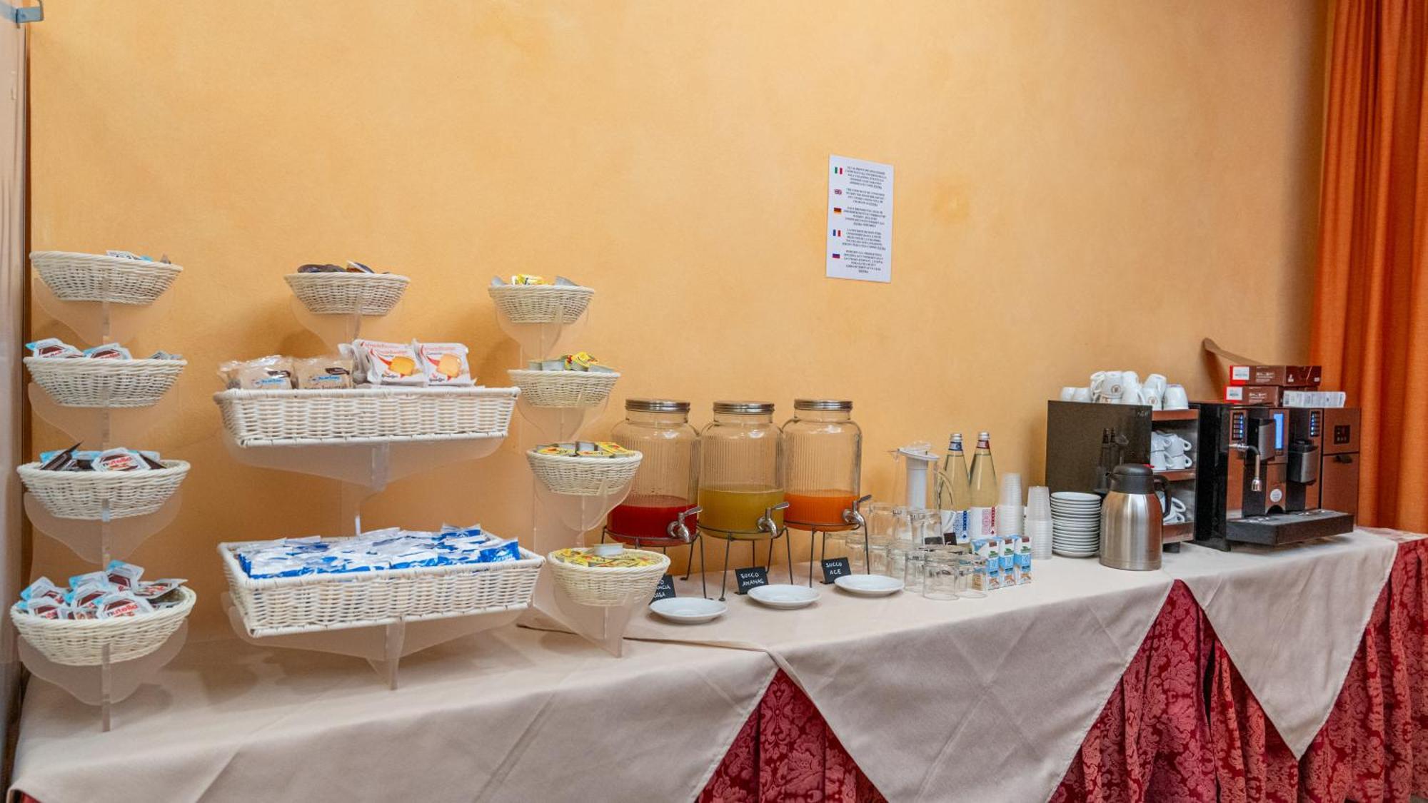 Hotel Nobel Rimini Esterno foto