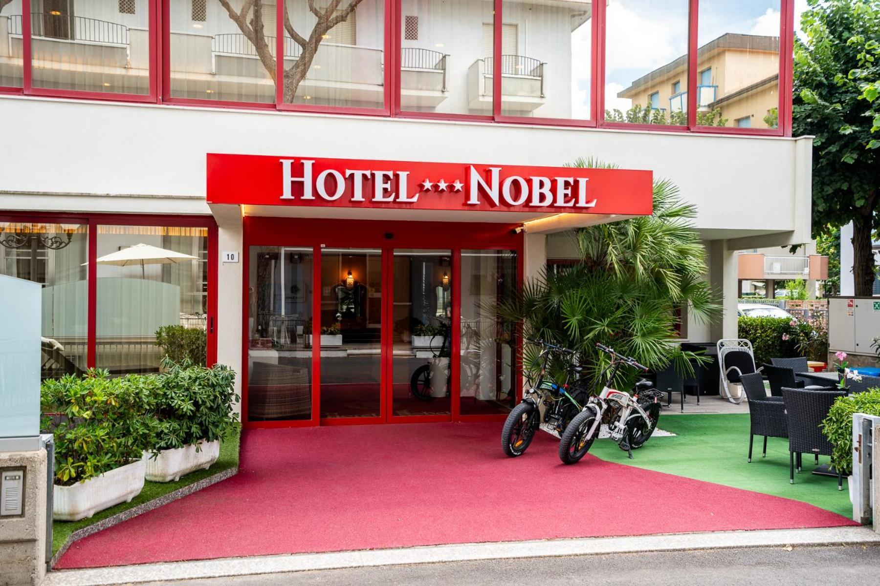 Hotel Nobel Rimini Esterno foto